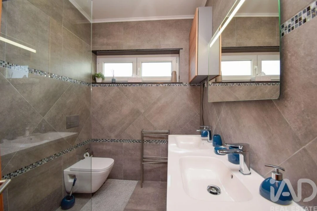 Moradia T4 para Venda em Algueirão-Mem Martins Foto 17