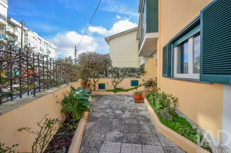 Moradia T4 para Venda em Algueirão-Mem Martins Foto 2