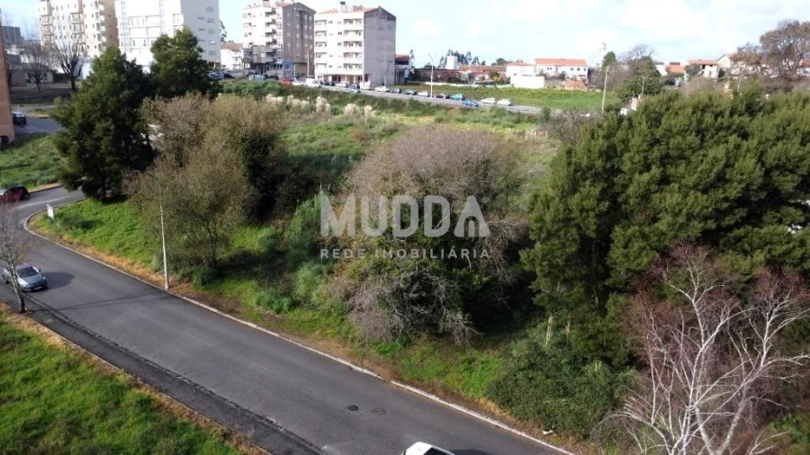 Terreno para Venda em São João da Madeira Foto 25