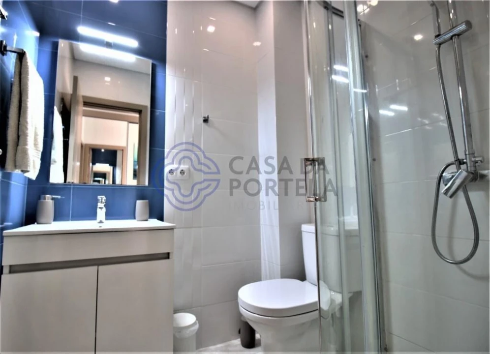 Apartamento T2 para Arrendamento em Santa Marinha e São Pedro da Afurada Foto 13