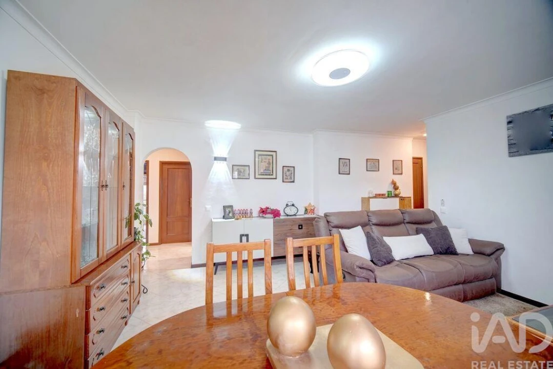 Apartamento T3 para Venda em Rio de Mouro Foto 5