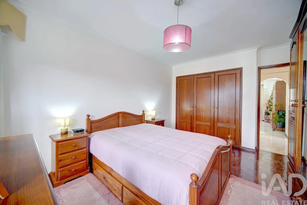 Apartamento T3 para Venda em Rio de Mouro Foto 19