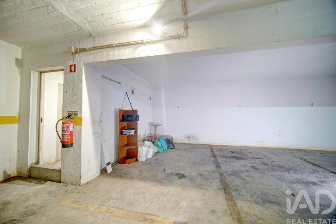 Apartamento T3 para Venda em Rio de Mouro Foto 24