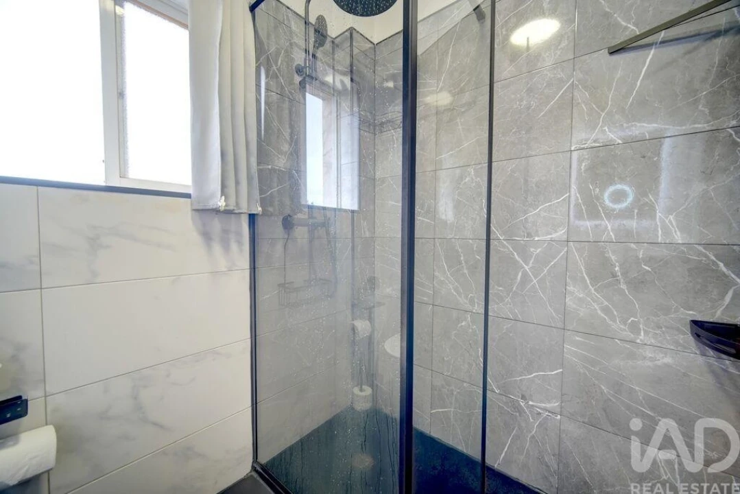 Apartamento T3 para Venda em Rio de Mouro Foto 17