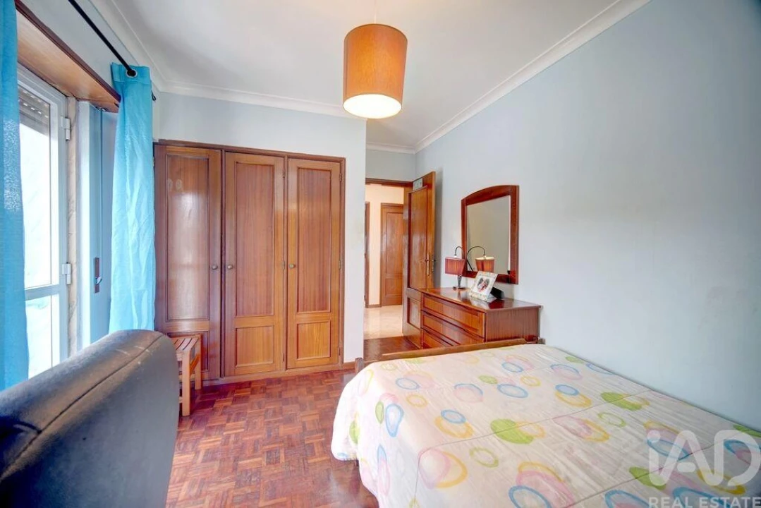 Apartamento T3 para Venda em Rio de Mouro Foto 14