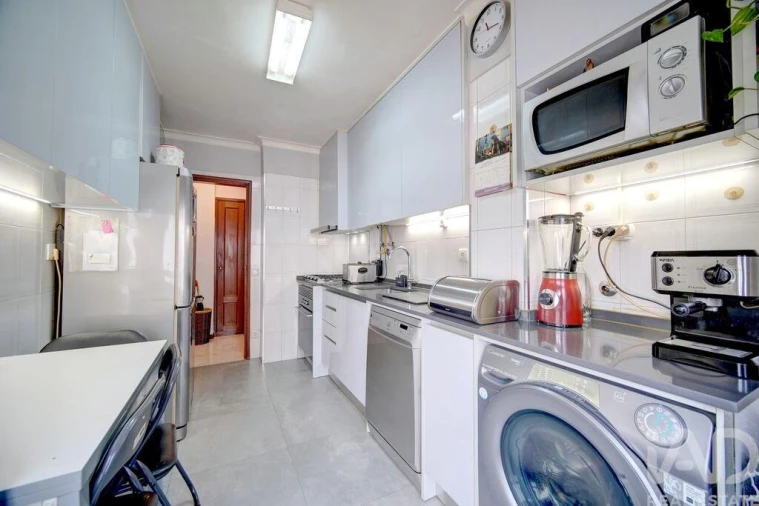 Apartamento T3 para Venda em Rio de Mouro Foto 8