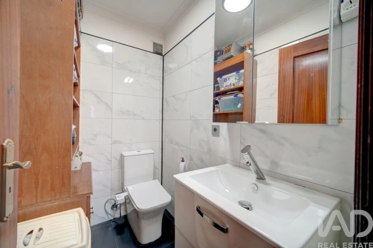 Apartamento T3 para Venda em Rio de Mouro Foto 11