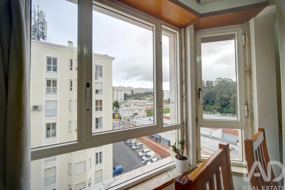 Apartamento T3 para Venda em Rio de Mouro Foto 7