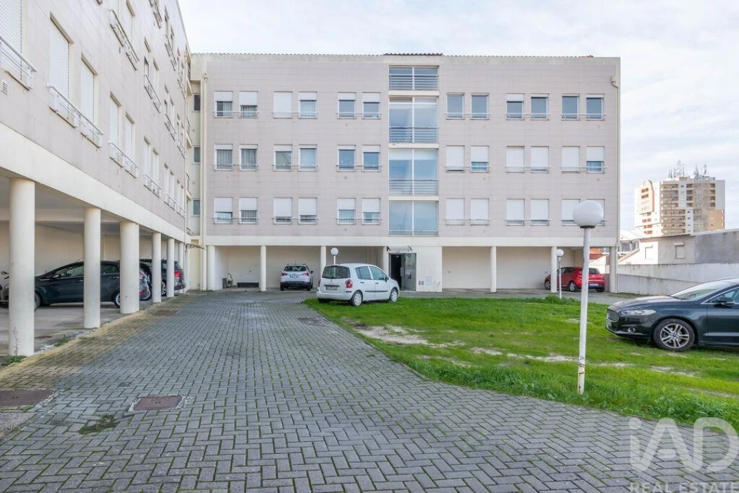 Apartamento T3 para Venda em Marinha Grande Foto 16