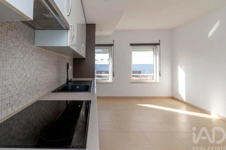 Apartamento T3 para Venda em Marinha Grande Foto 4