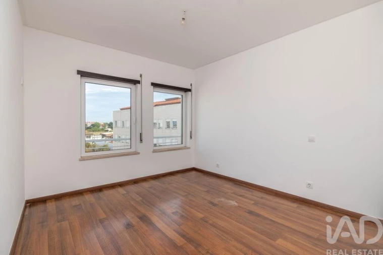 Apartamento T3 para Venda em Marinha Grande Foto 7