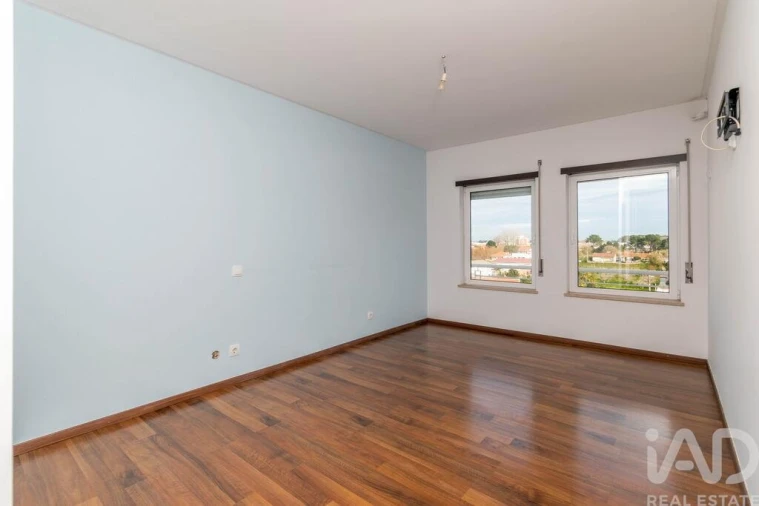 Apartamento T3 para Venda em Marinha Grande Foto 8