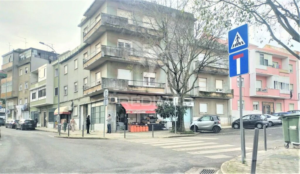 Loja para Venda em Alfragide Foto 17