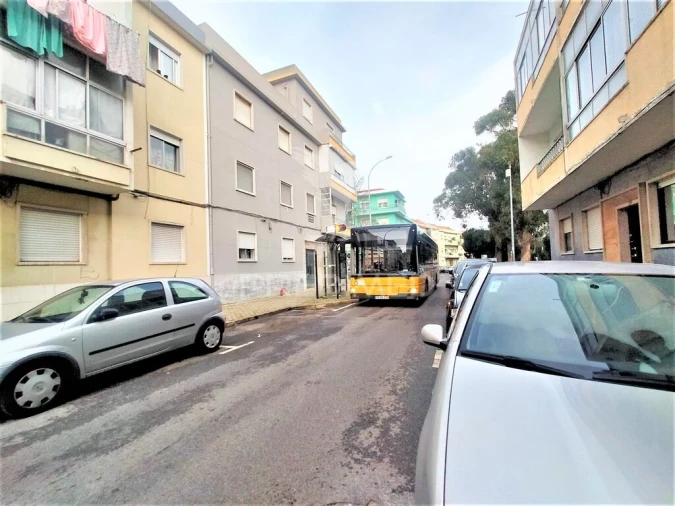 Loja para Venda em Alfragide Foto 4