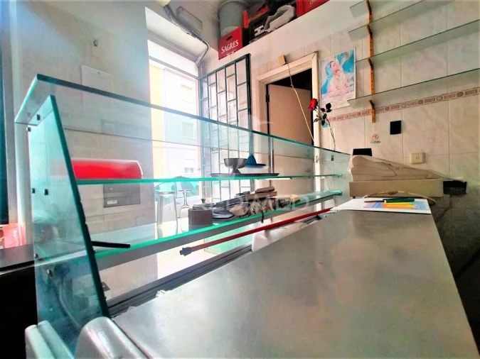 Loja para Venda em Alfragide Foto 7