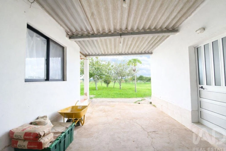 Terreno para Venda em Quelfes Foto 3