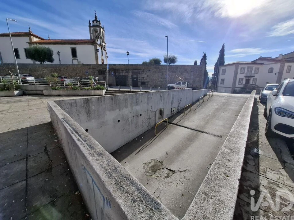Garagem para Venda em Pena, Quintã e Vila Cova Foto 5