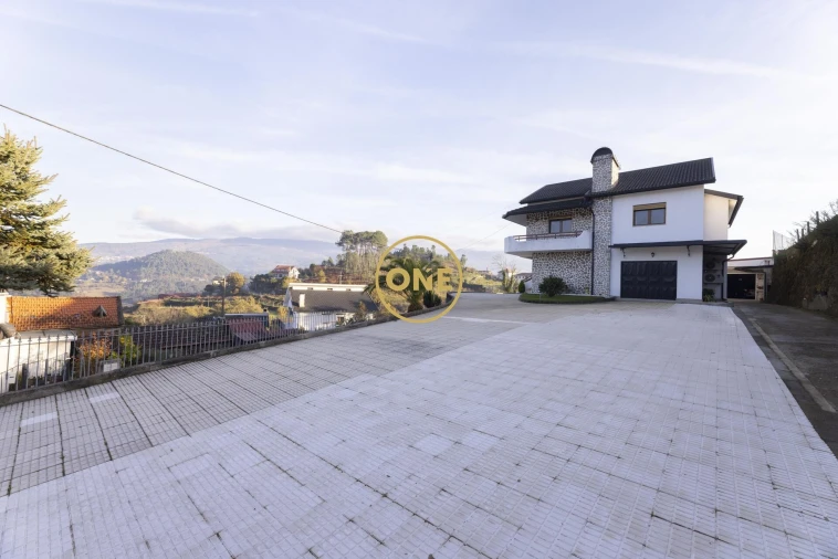 Moradia T4 para Venda em Merufe Foto 19