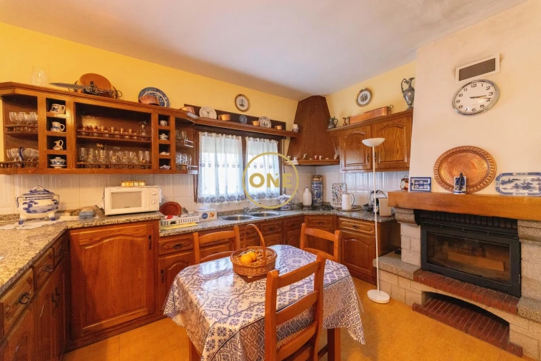 Moradia T4 para Venda em Merufe Foto 13