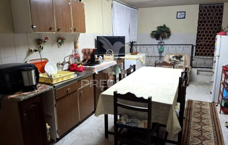 Moradia T1 para Venda em Azoia de Cima e Tremês Foto 11