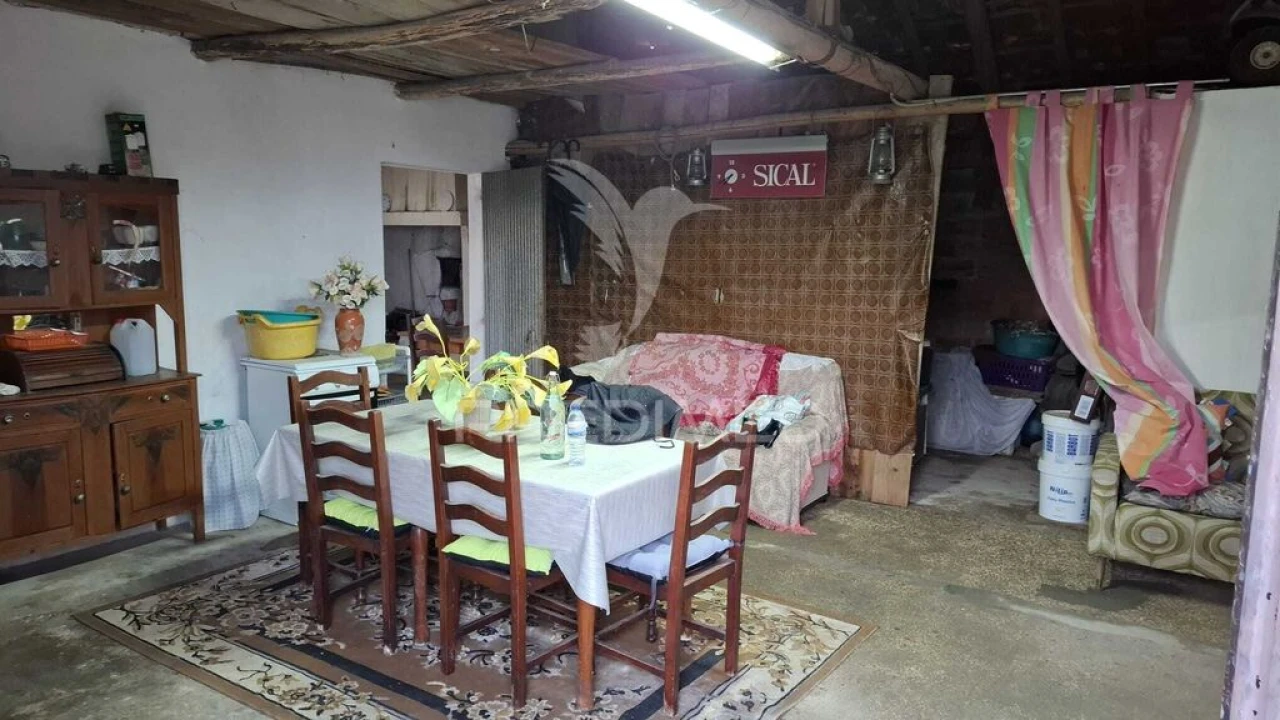 Moradia T1 para Venda em Azoia de Cima e Tremês Foto 15