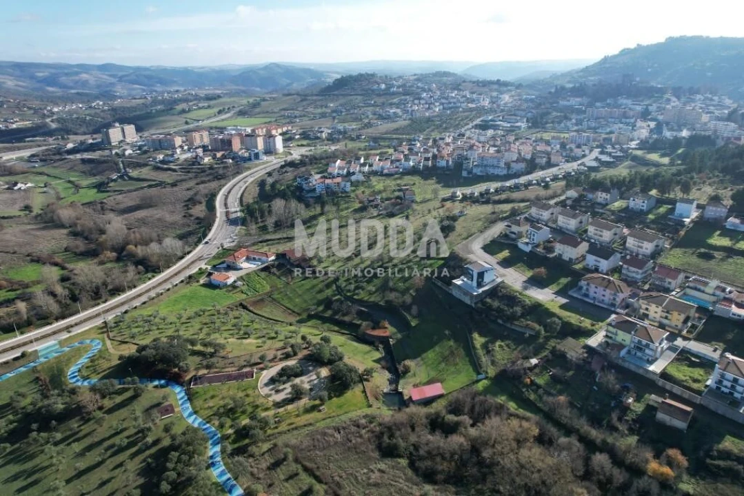 Terreno para Venda em Sé, Santa Maria e Meixedo Foto 6