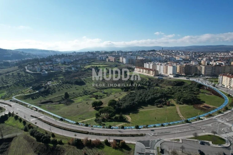 Terreno para Venda em Sé, Santa Maria e Meixedo Foto 7