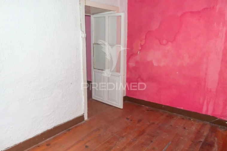 Moradia T4 para Venda em Praia da Vitoria (Santa Cruz) Foto 14