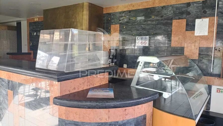 Loja para Arrendamento em Coronado (São Romão e São Mamede) Foto 6