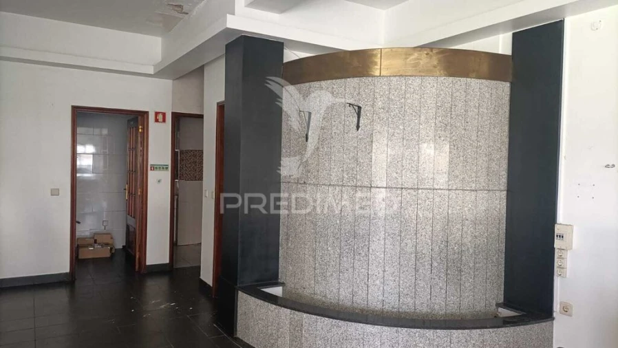 Loja para Arrendamento em Coronado (São Romão e São Mamede) Foto 12