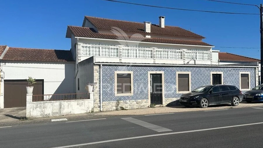 Moradia T6 para Venda em Romeira e Várzea