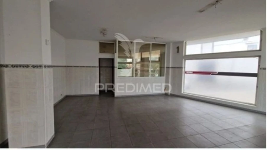 Loja para Venda em Mafamude e Vilar do Paraíso Foto 5