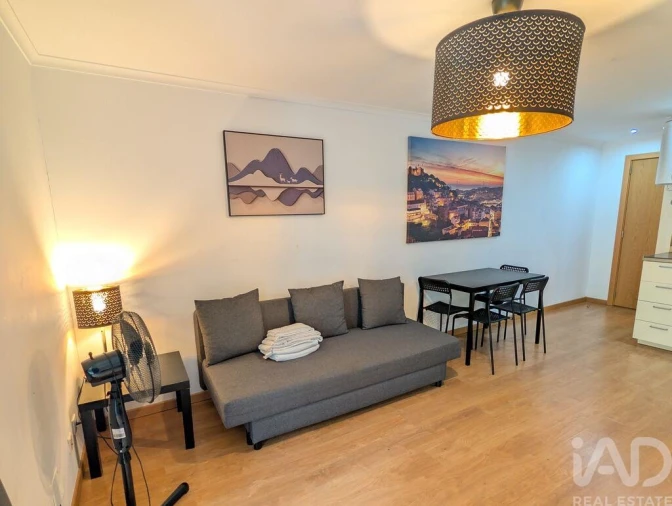 Apartamento T1 para Arrendamento em Misericórdia Foto 3