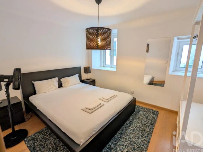 Apartamento T1 para Arrendamento em Misericórdia Foto 12