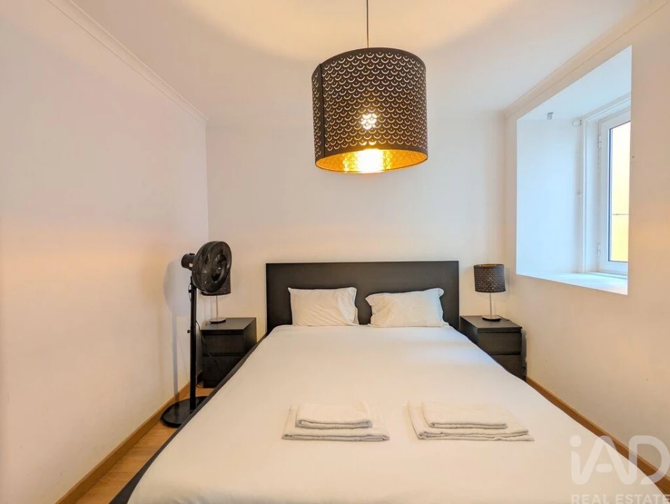 Apartamento T1 para Arrendamento em Misericórdia Foto 7