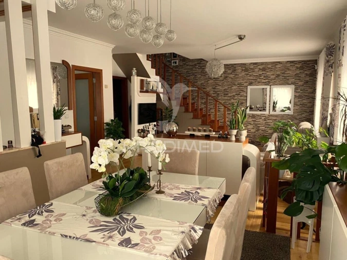 Moradia T4 para Venda em Samouco Foto 3