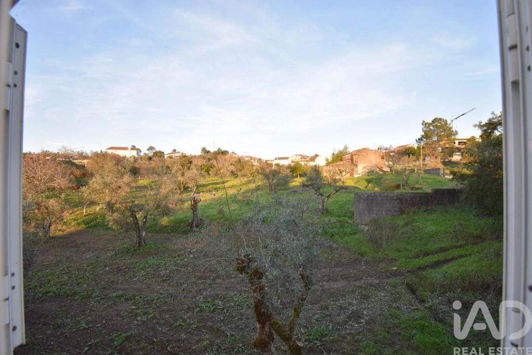 Moradia T5 para Venda em Lamas Foto 14