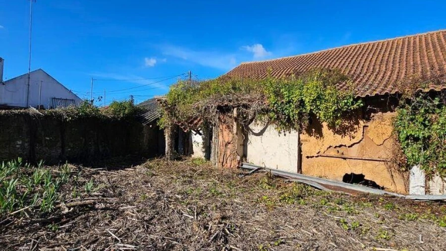 Armazém para Venda em Barrio