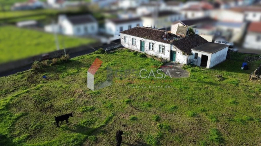 Moradia T2 para Venda em Praia da Vitoria (Santa Cruz) Foto 6