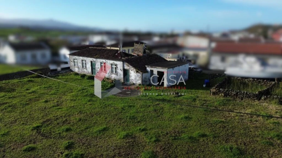 Moradia T2 para Venda em Praia da Vitoria (Santa Cruz) Foto 5