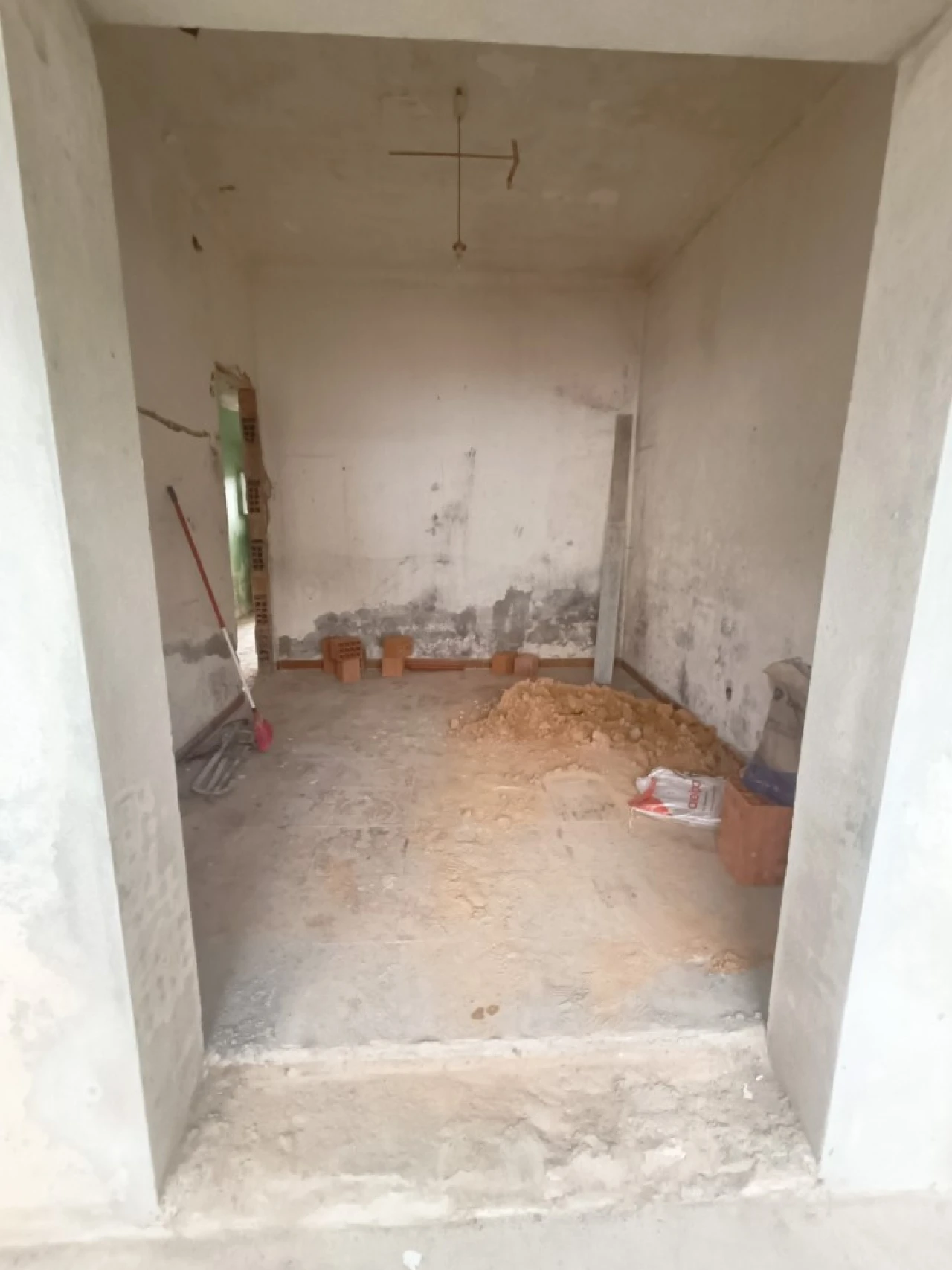 Moradia T2 para Venda em Marvila, Ribeira Santarém, São Salvador, São Nicolau Foto 4