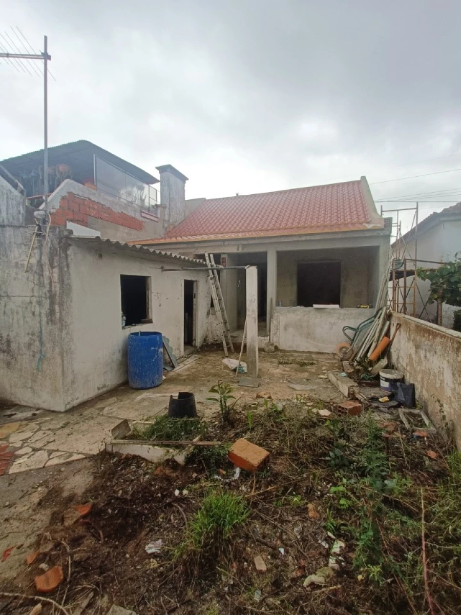 Moradia T2 para Venda em Marvila, Ribeira Santarém, São Salvador, São Nicolau Foto 2