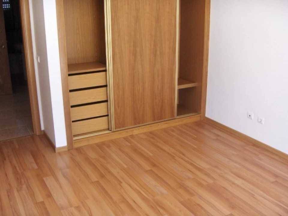 Apartamento T1 para Venda em Romeira e Várzea Foto 4
