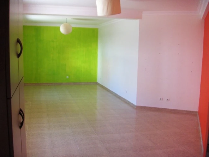 Apartamento T1 para Venda em Romeira e Várzea Foto 2