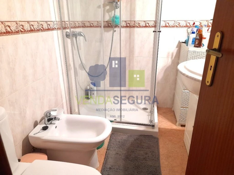 Moradia T3 para Venda em Baleizão Foto 4