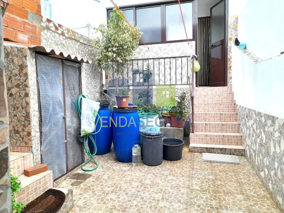 Moradia T3 para Venda em Baleizão Foto 11