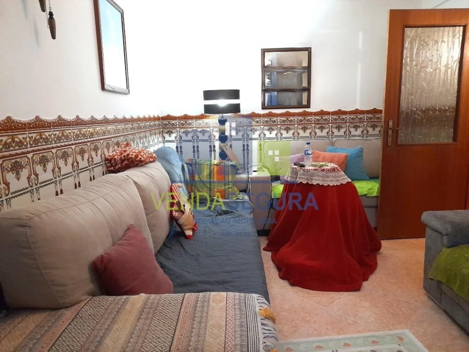 Moradia T3 para Venda em Baleizão Foto 21