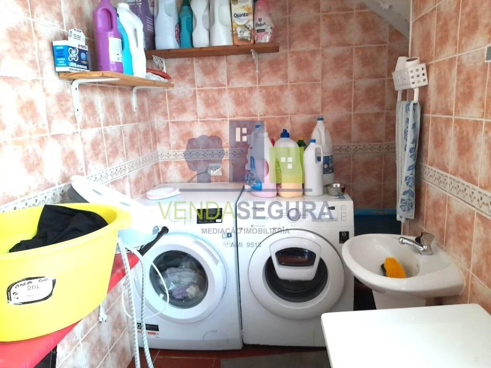 Moradia T3 para Venda em Baleizão Foto 6