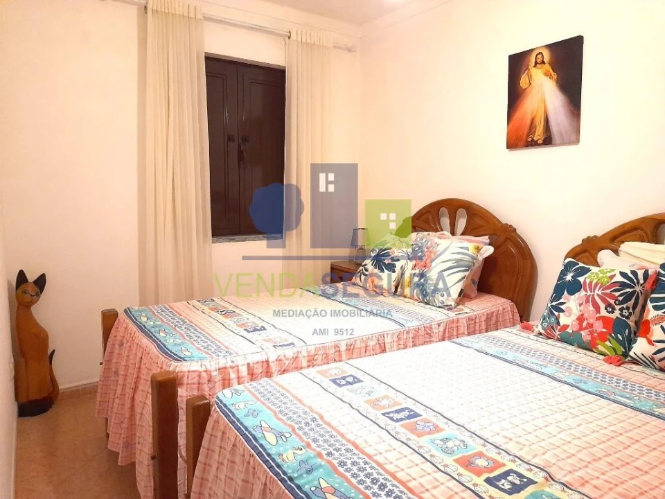 Moradia T3 para Venda em Baleizão Foto 3