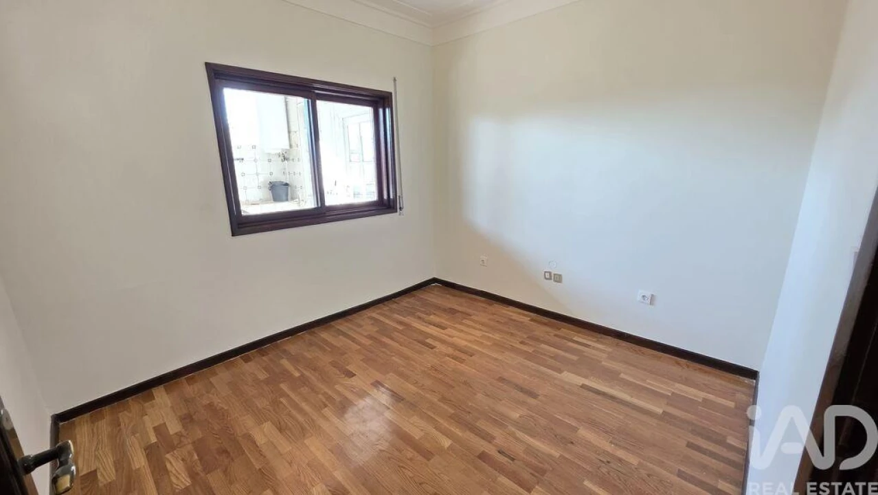 Moradia T3 para Arrendamento em São Mamede de Infesta e Senhora da Hora Foto 11